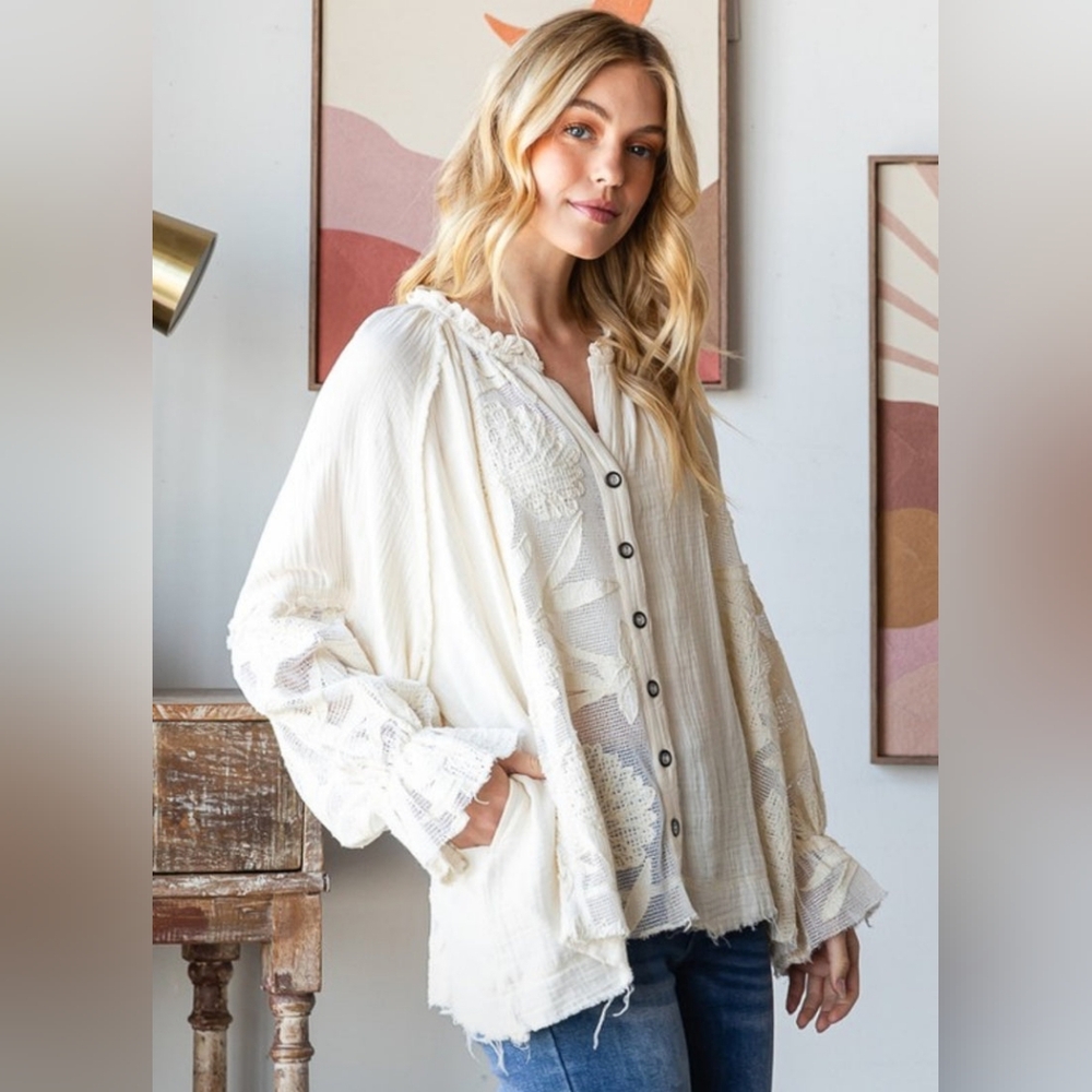 NWT Oli & Hali Cream Embroidered Lace Oversized Top Small